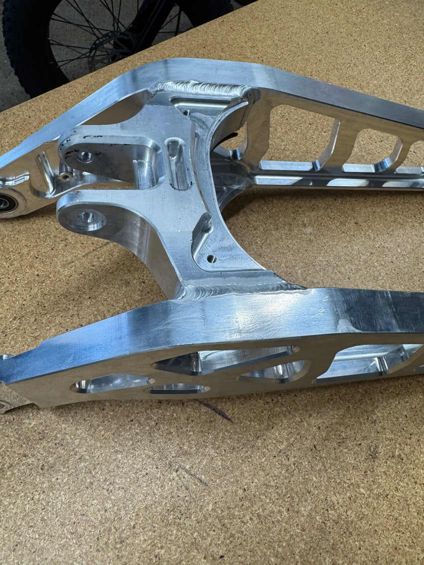 DEFIANT v3 Swingarm "RAW UN-FINISHED" Stock Length - For Powder Coating