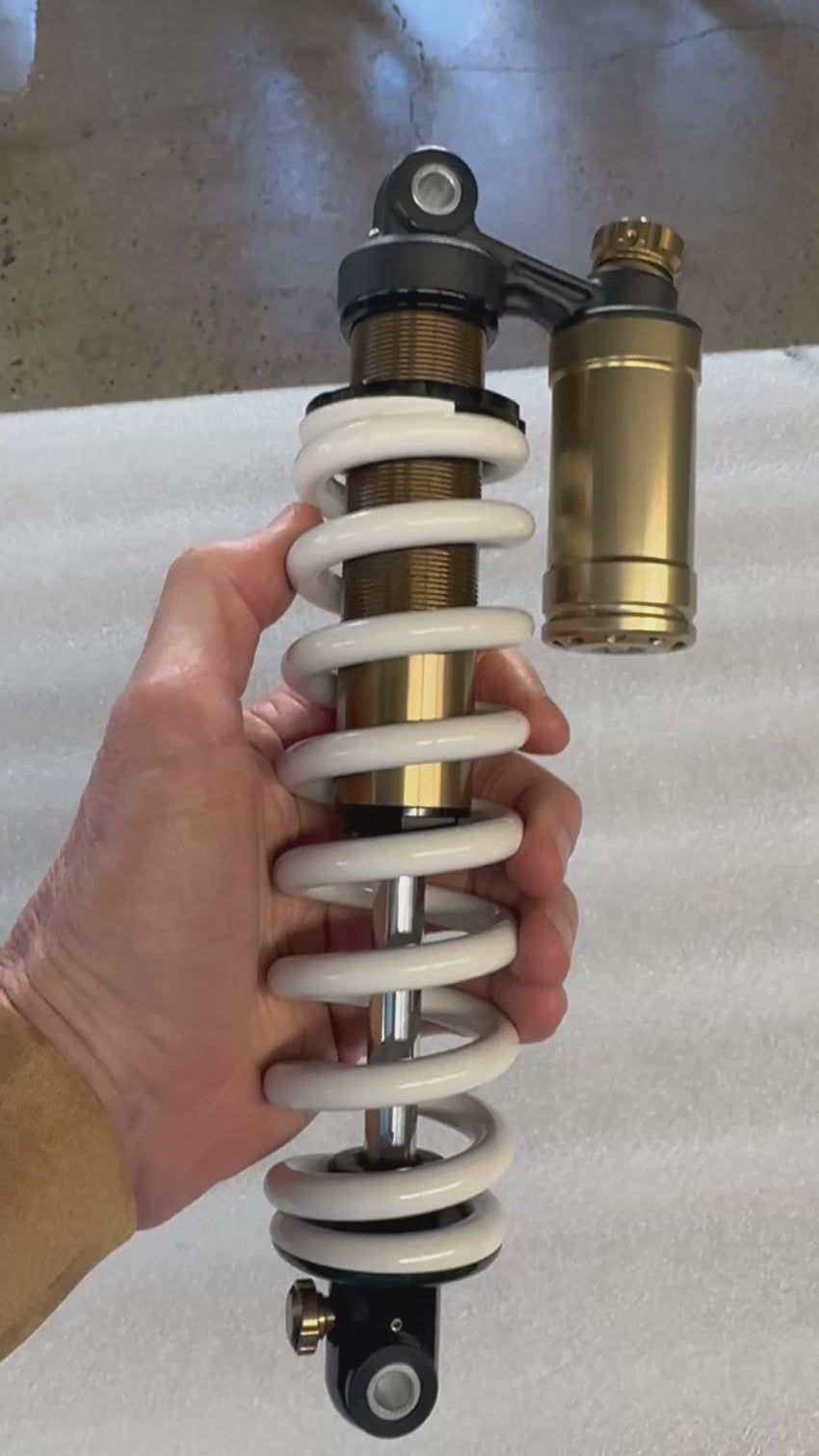 2025 Surron LBX Rear Shock 450# Coil WHITE